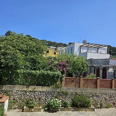 Il Portico * Capri