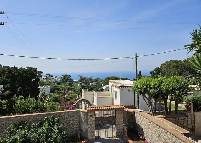 Il Portico קאפרי